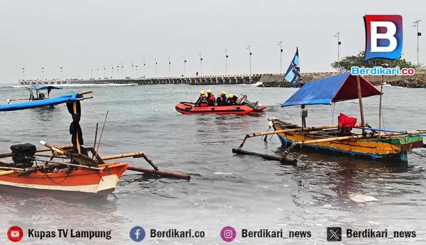 2 Pemuda Terseret Arus di Pantai Lamsel, Satu Tewas