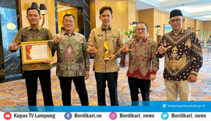 Bupati Radityo Egi Pratama Raih Penghargaan Disway Top Regional Leader Awards 2026 