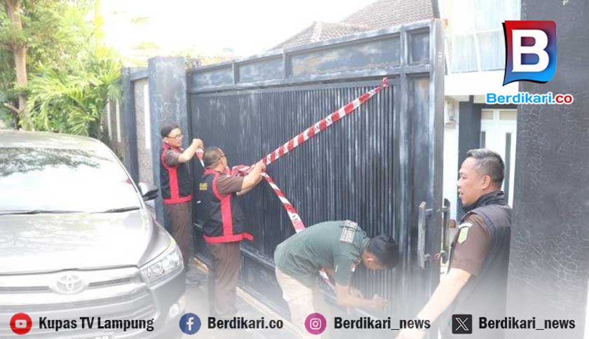 Kasus Korupsi Proyek SPAM PDAM Way Rilau, Kejati Sita Kendaraan, Sertifikat Tanah Hingga Rumah Tersangka