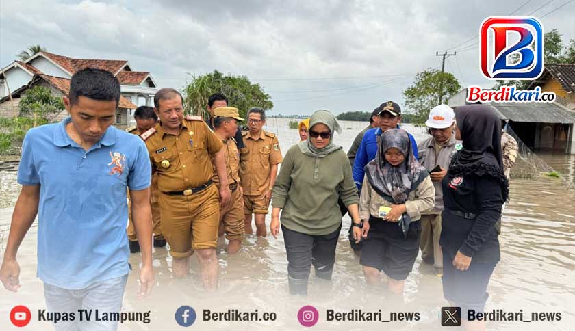 Video Pelajar Seberangi Sungai Pakai Perahu Viral, Bupati Ela: Bangun Jembatan Butuh 80 Miliar 