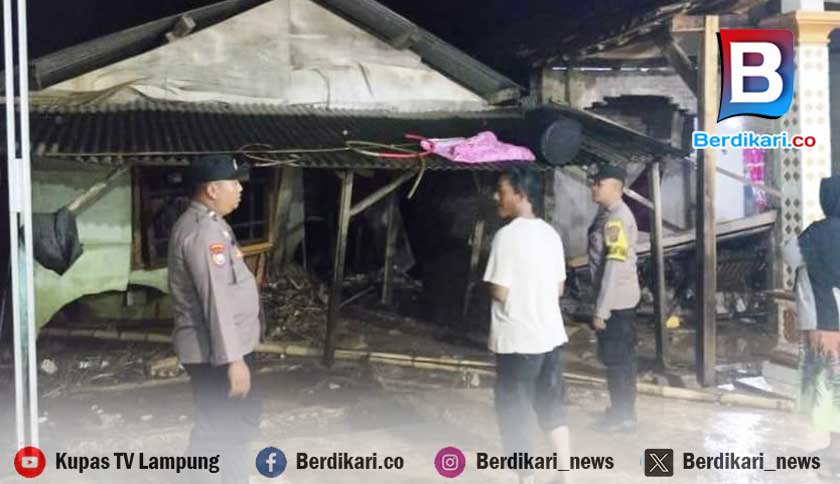 2 Rumah di Tanggamus Roboh Diterjang Banjir