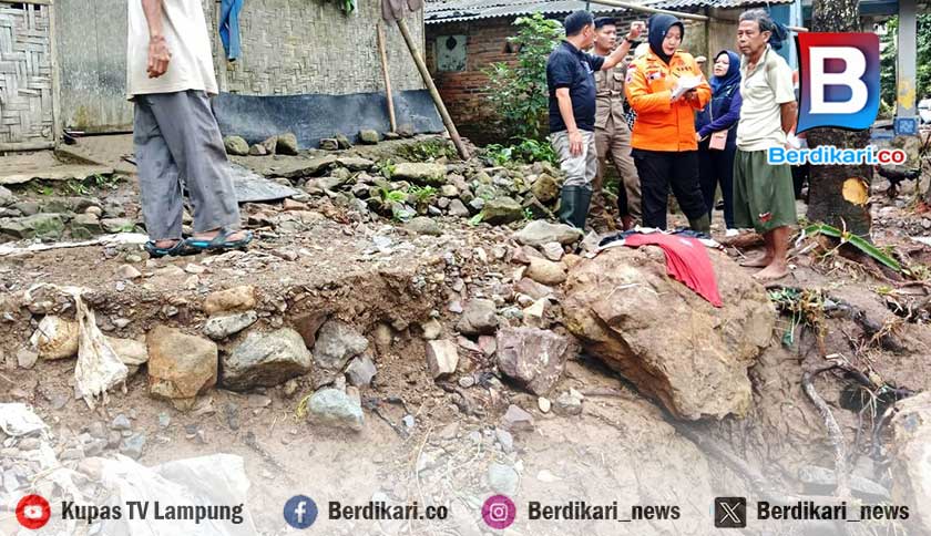 Banjir! Rumah Warga Tarahan Lampung Selatan Hanyut