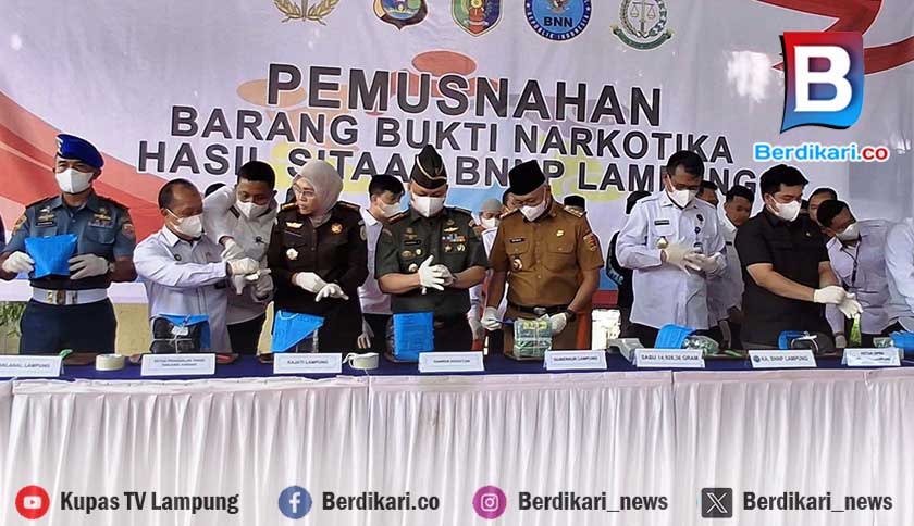 BNNP Lampung Musnahkan 14,9 Kg Sabu