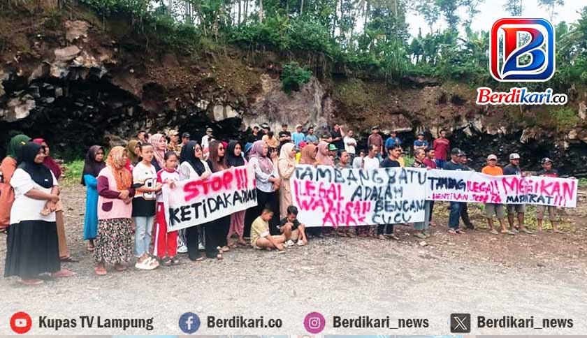 Kampung yang Menolak Hilang oleh Tambang