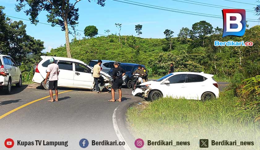 Kecelakaan di Tikungan Tajam Lampung Barat, Pengemudi Luka-luka