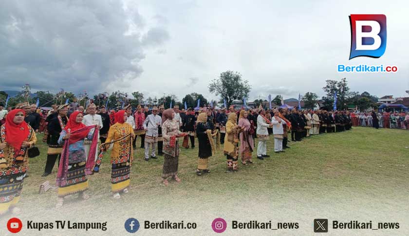 Meriahkan HUT ke-34, Lampung Barat Angkat Budaya dan Gotong Royong sebagai Pondasi Pembangunan