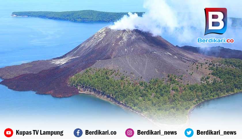 Mount Anak Krakatau Erupted Four Times, Spraying Ash 657 Meters