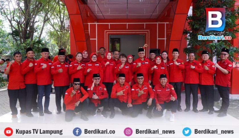 PDI Perjuangan se-Lampung Potong Puluhan Hewan Kurban 6 Juni 2025