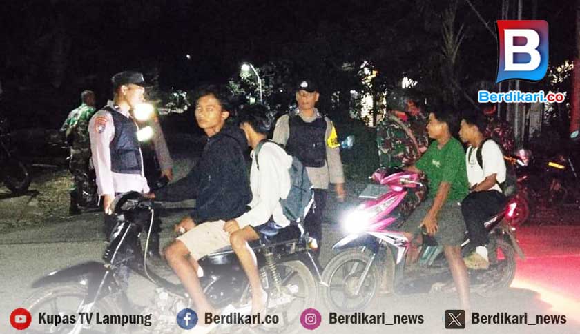 Polisi–TNI Sisir Titik Rawan Kriminal di Sumberejo Tanggamus