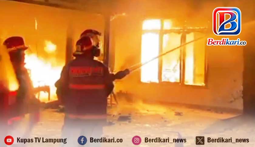Rumah di Kota Sepang Terbakar, Penghuni Alami Luka Bakar