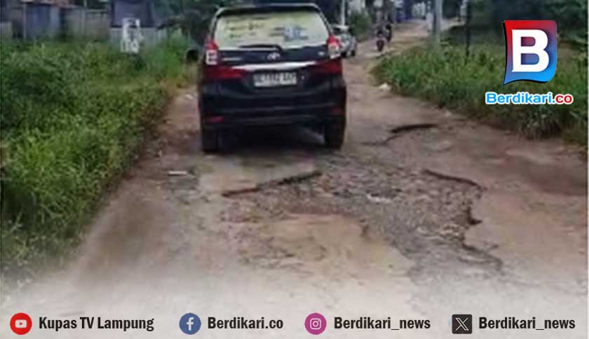 Tuntut Perbaikan Jalan Sebiay di Hajimena Natar, Warga: Jangan Tunggu Ada Korban